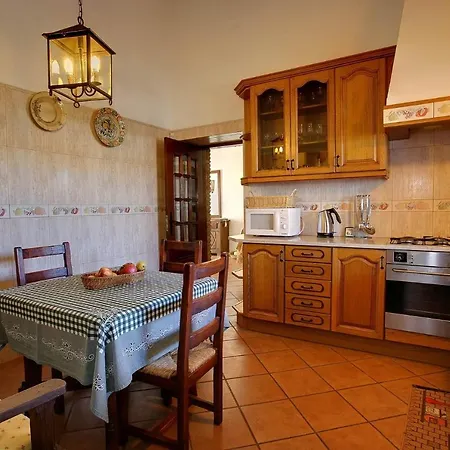 Sleeps 6 Air Con * Poco das Canas