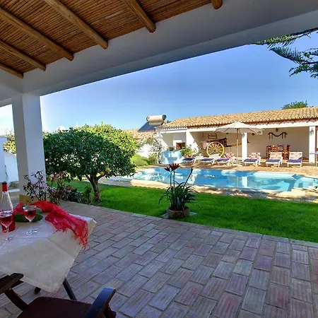 Sleeps 6 Air Con *