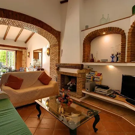 Sleeps 6 Air Con * Poco das Canas